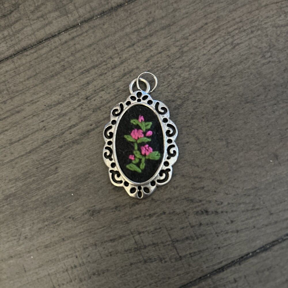 Vintage Oval Embroidered Flower Silver Pendant